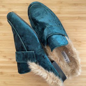 Steve Madden Kaden Dark Green Crushed Velvet Faux Fur Slide Size 7.5